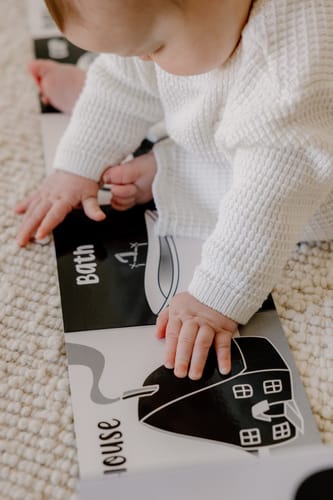 Customer photo review of Welcome To The World Little One Black and White Baby Book