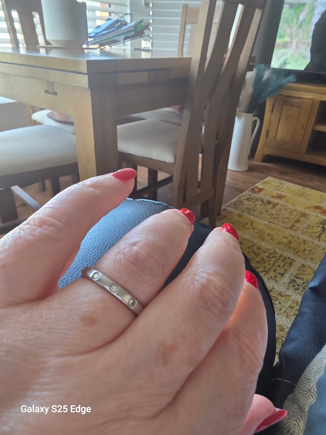 Customer photo review of Versa Lab Grown Diamond Band Ring