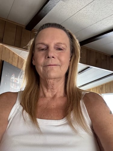 Customer photo review of 6x7 Inches Virgin Human Hair Toppers Mono Base Balayage Blonde #3/8/22