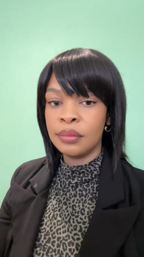 Customer photo review of NALEDI - Brazilian Fringe Bob