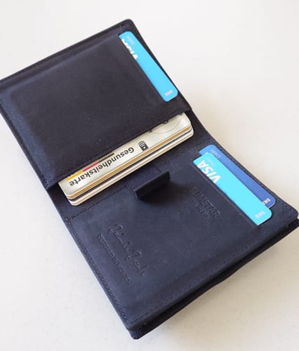 Customer photo review of Slimstar - slim wallet with large coin pocket