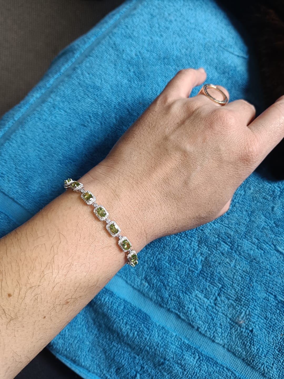 Customer photo review of Natural Peridot Stone Bracelet