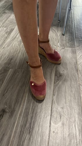 Customer photo review of ESPADRILLAS PATTY VELVET ROSA ANTICO