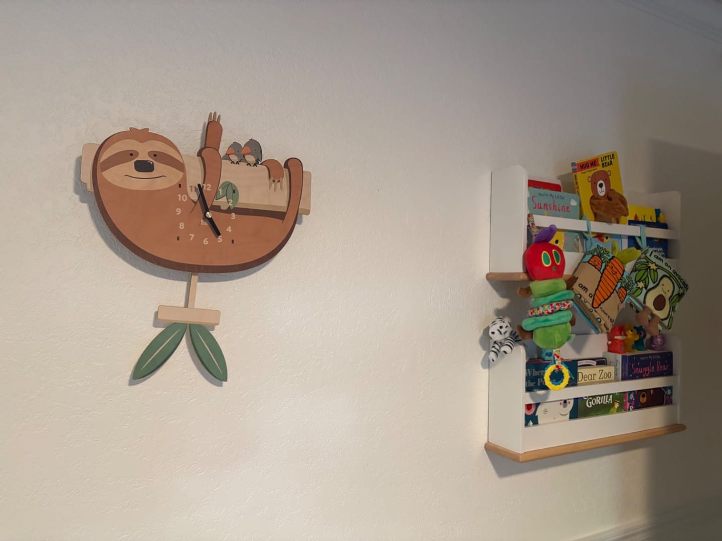 Customer photo review of Henry the Sloth Pendulum Clock
