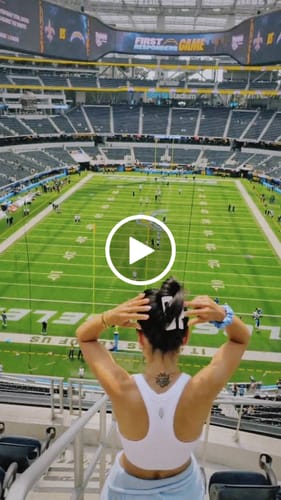 Customer video review of cloud clip