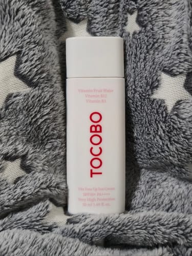 Customer photo review of Vita Tone Up Sun Cream SPF50+ PA++++