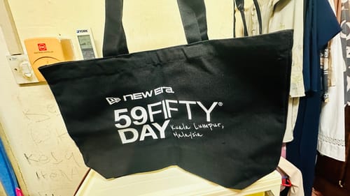 Customer photo review of New Era 59FIFTY Day Tote Bag [Not For Sale]