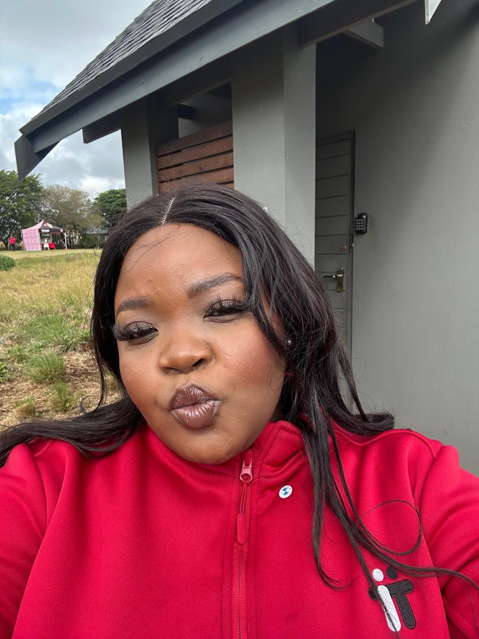 Customer photo review of Peruvian 5x5 Lace Wig - Straight