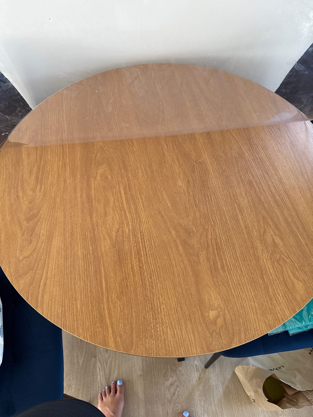 Customer photo review of Masa TALIA II, stejar/negru mat, 90x90x76 cm