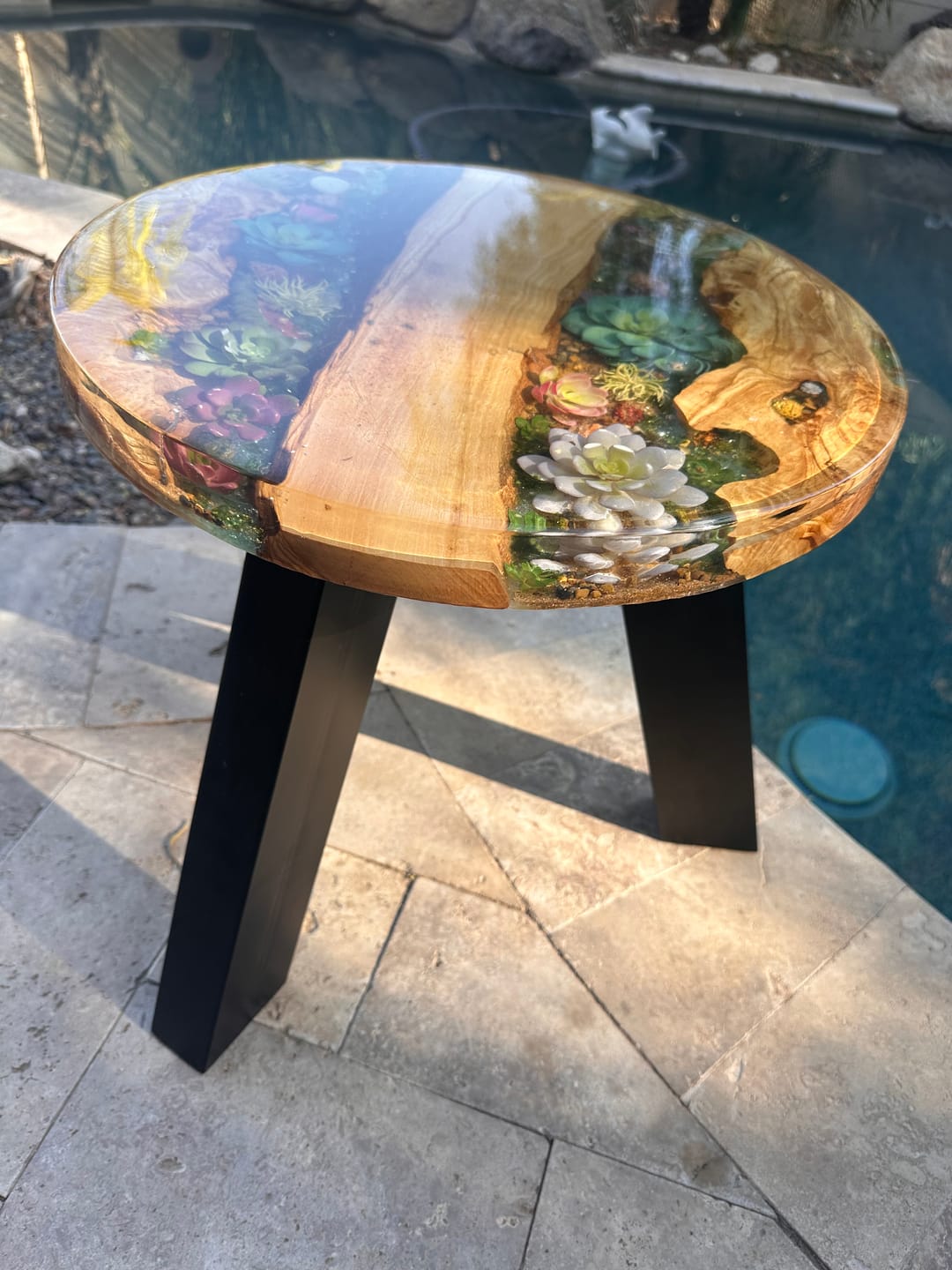 Customer photo review of 18" Round x 2" Deep Silicone Mold For Epoxy Resin