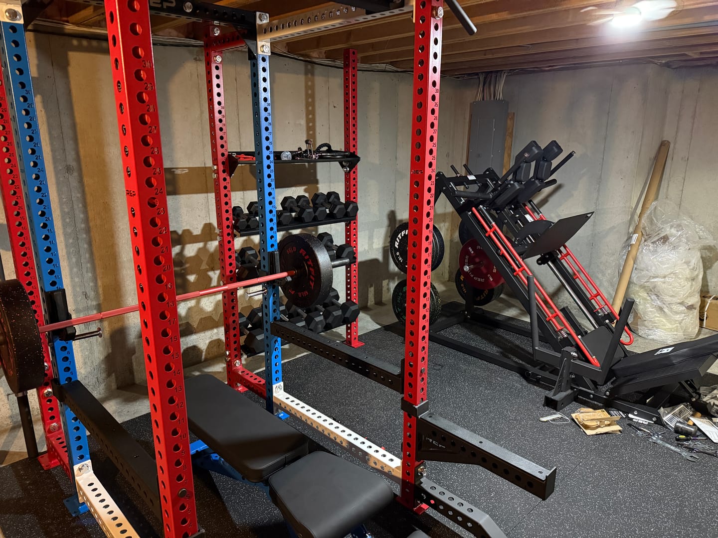Customer photo review of RitFit GAZELLE PRO 3-in-1 Leg Press & Hack Squat Machine Set