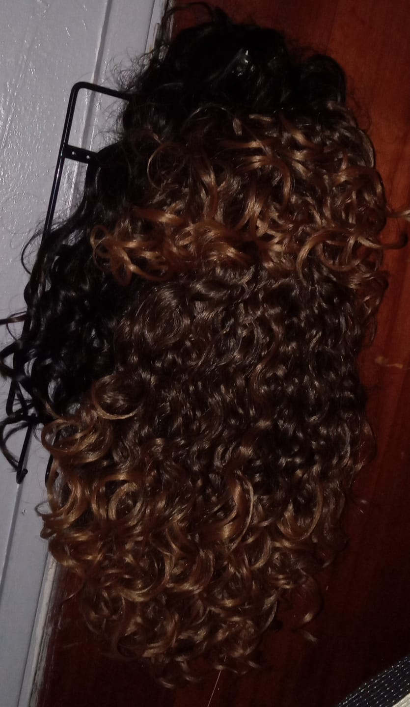 Customer photo review of Outre Bang x Pony Quick Ponytail - CYNDI
