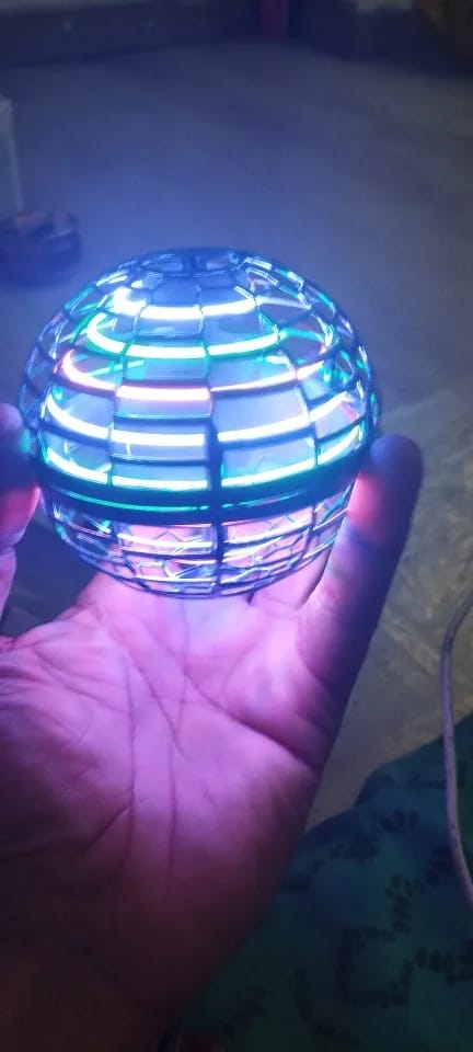 Customer photo review of Flying  Boomerang Hover Ball