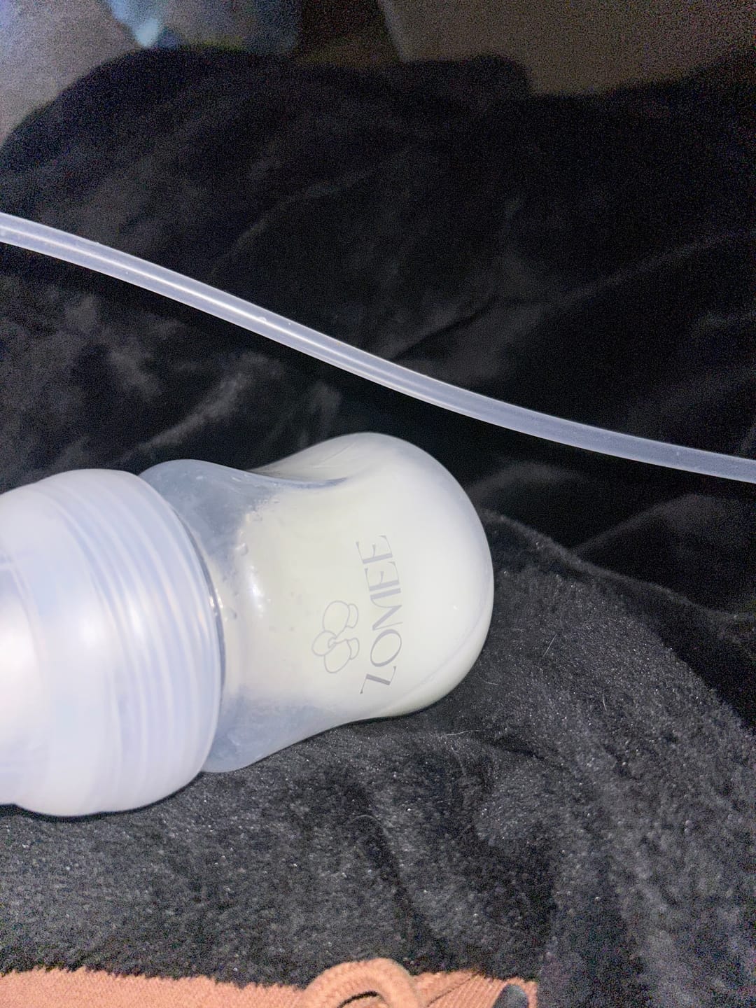Customer photo review of Zomee Flex Breast Shields