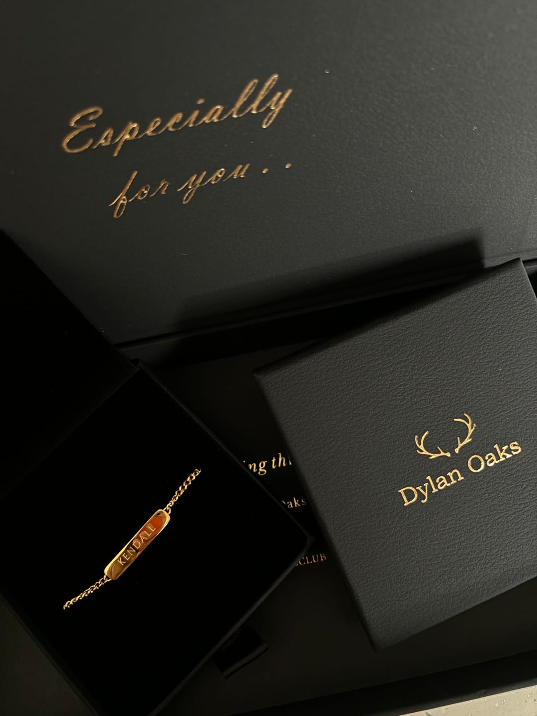 Customer photo review of The Engraved Bracelet Gold