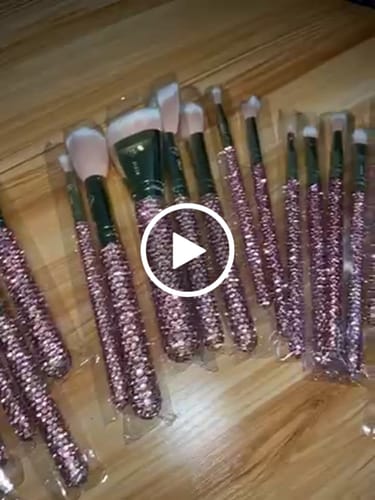 Customer video review of P.Louise Crystal Brush Bundle