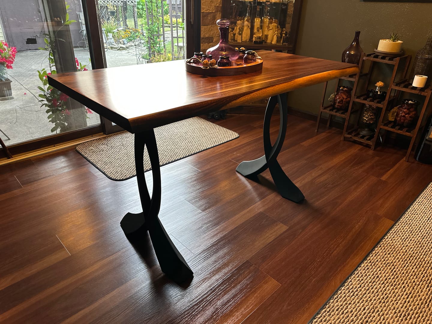 Customer photo review of Table Legs 423 Curva 28H Dining Furniture Legs