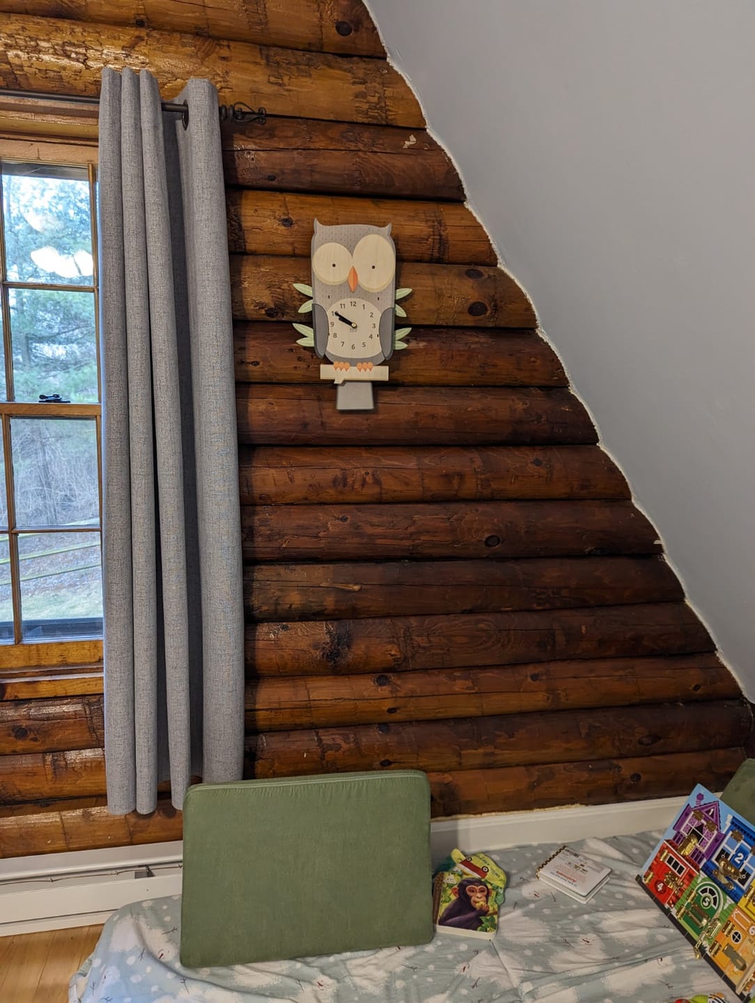 Customer photo review of Smokey the Owl Clock
