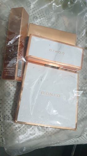 Customer photo review of O.TWO.O WATERPROOF VOLUME CURLING MASCARA