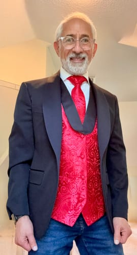 Customer photo review of Luxury Red Paisley Jacquard Silk Men's Vest Hanky Cufflinks Tie Set Waistcoat Suit Set