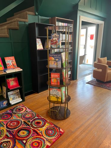 Customer photo review of Flycity 3-5 Tier Rotating Bookshelf With 360° Spinning Display