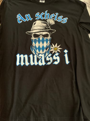 Customer photo review of An scheiss muass i - Premium T-Shirt