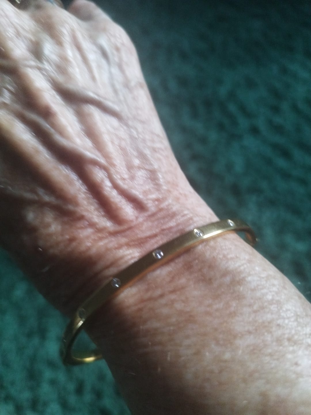 Customer photo review of Versa Lab Grown Diamond Bangle