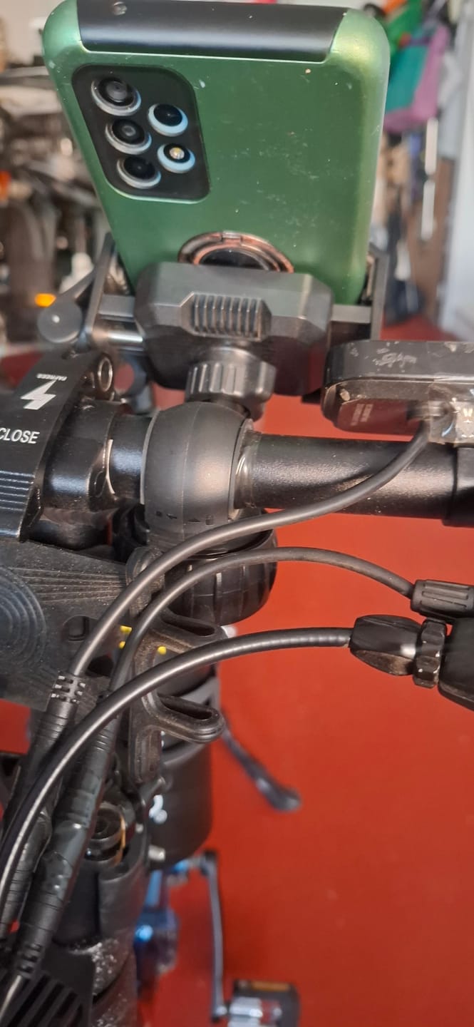Customer photo review of Rotatable Phone Mount for Bike