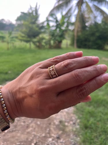 Customer photo review of Anillo Grecia