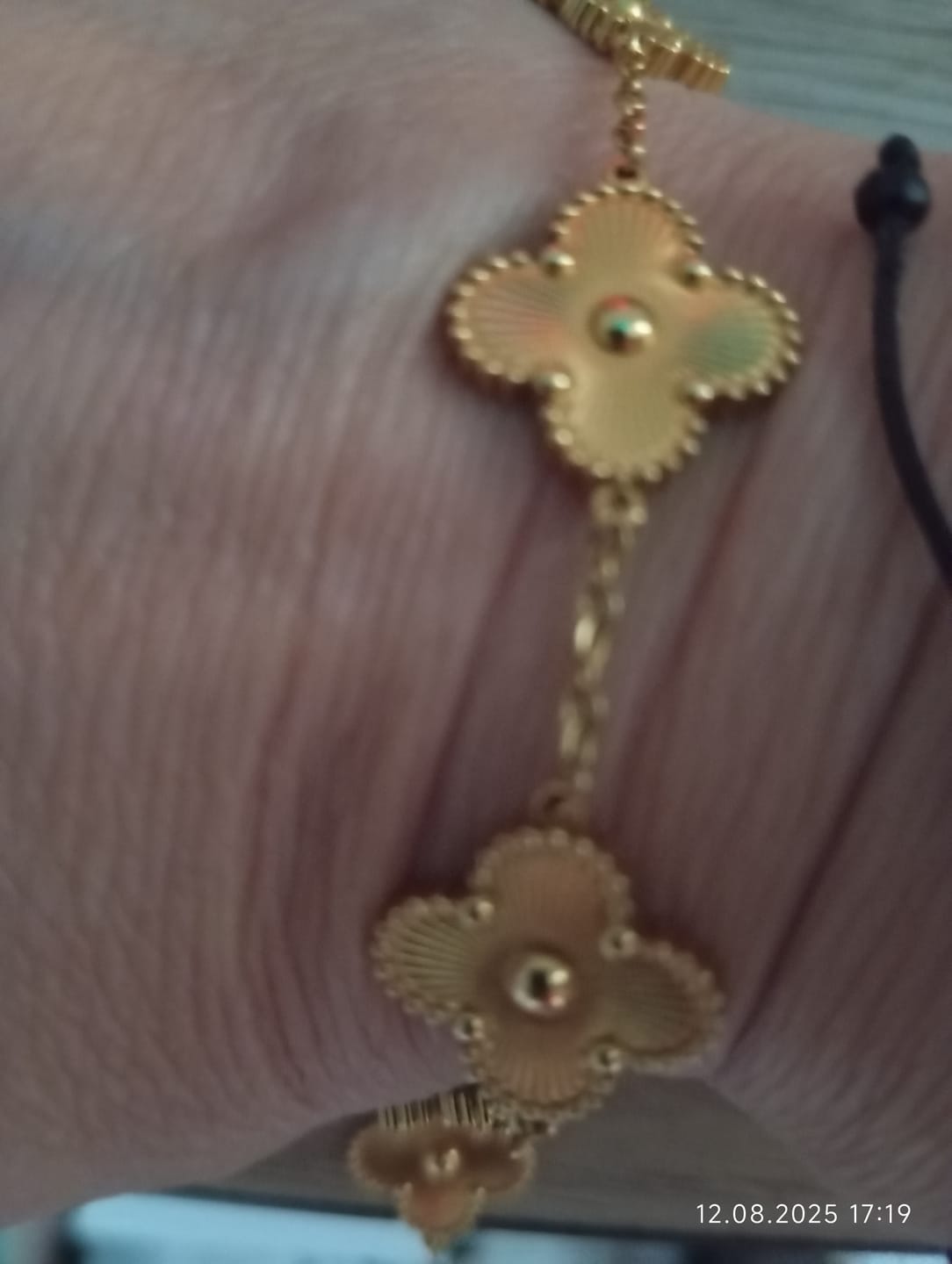 Customer photo review of Bratara - Royal Clover