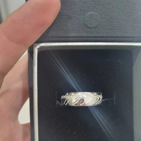 Customer photo review of Ring The One Plata 950