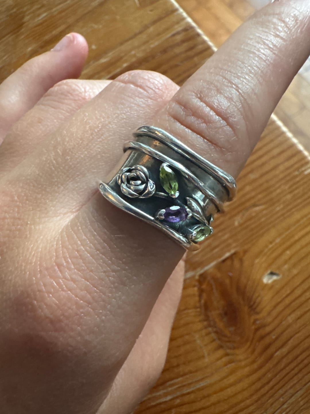 Customer photo review of Rose Flower Fidget Ring with Green and Purple Amethyst
