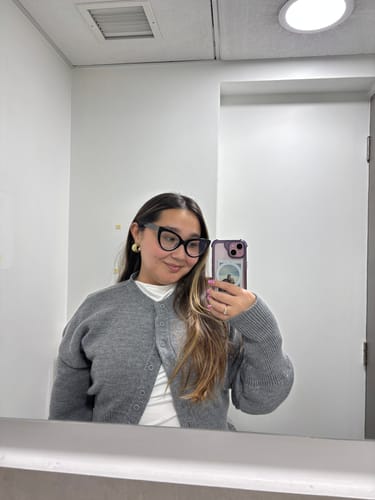 Customer photo review of SWEATER BLAIR GRIS