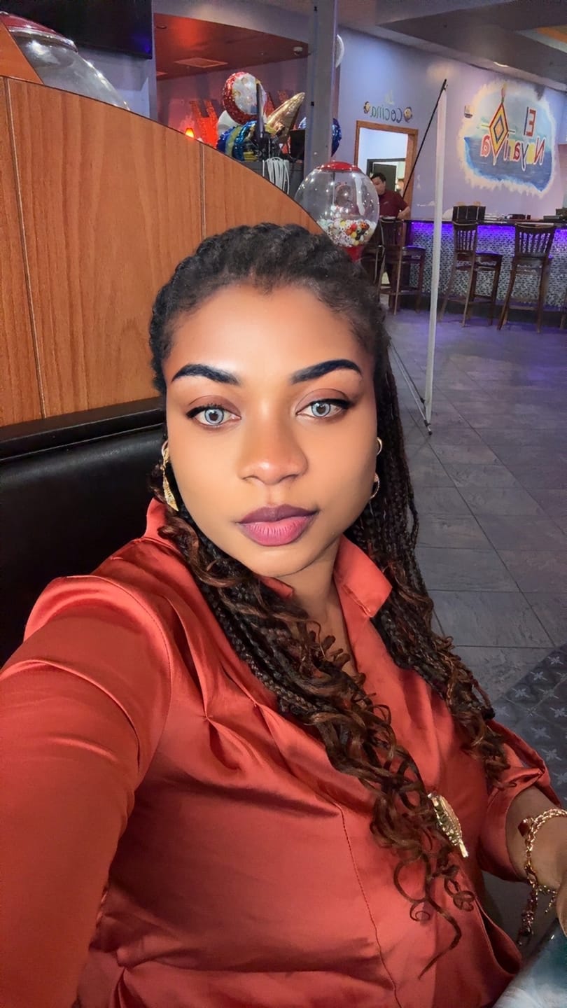 Customer photo review of Pro Crystal Gray Prescription Colored Contact Lenses