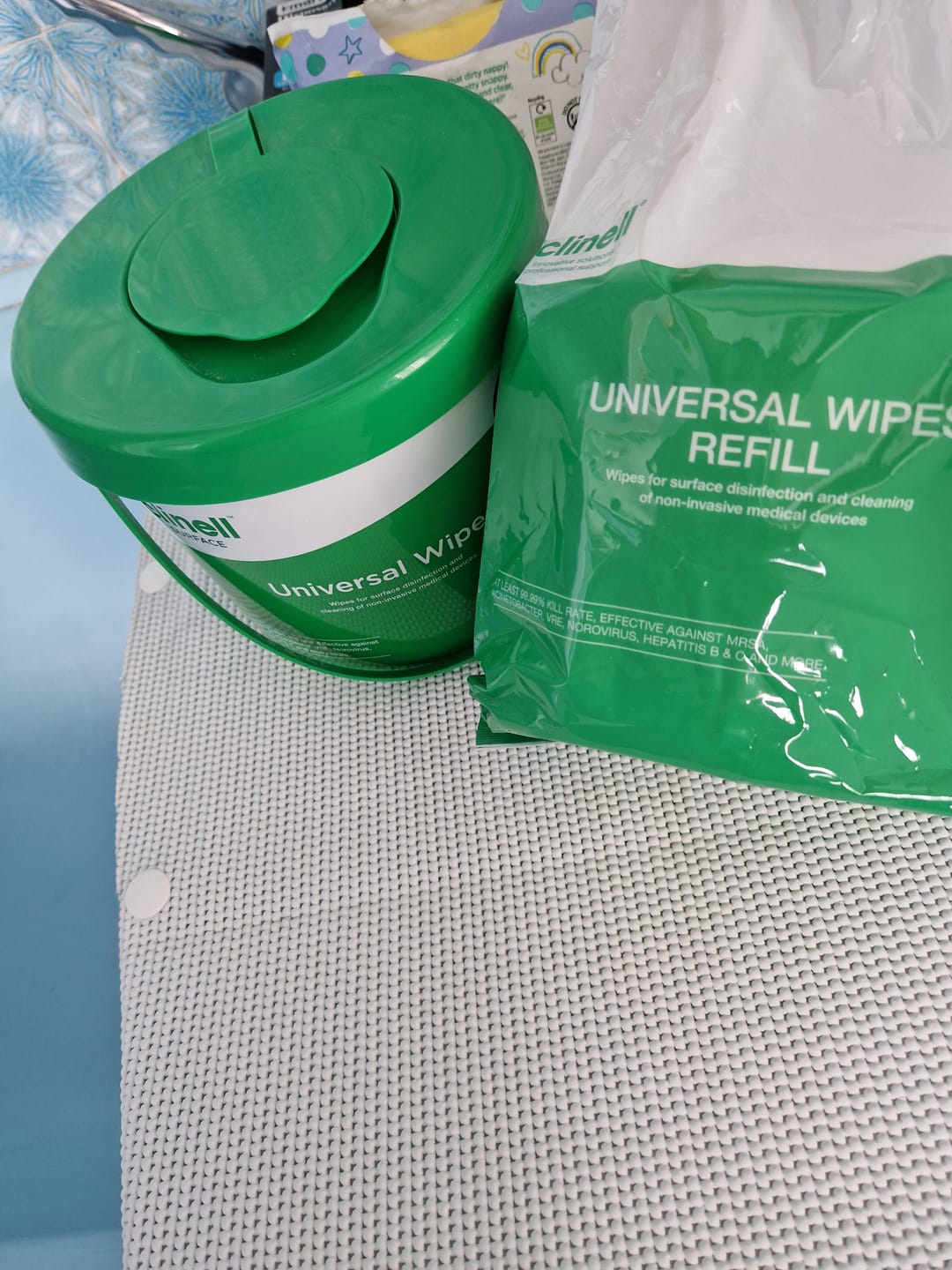 Customer photo review of Clinell Universal Sanitising Wipes - Bucket 225 Wipe Refill