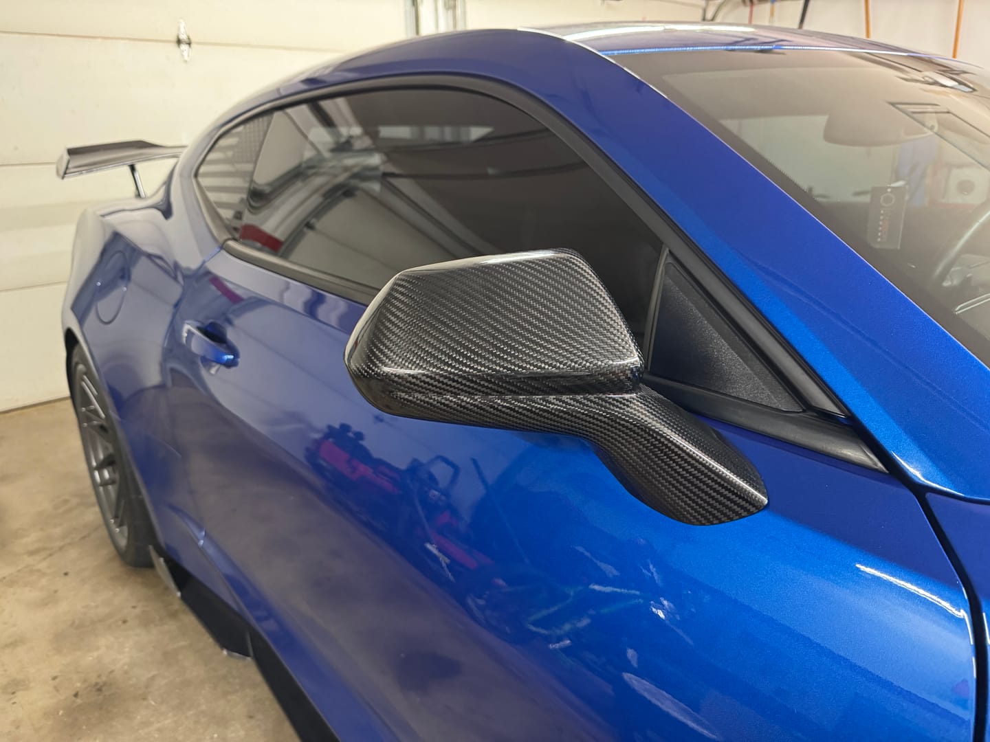 Customer photo review of 2016-2024 Camaro Carbon Fiber Mirror Covers