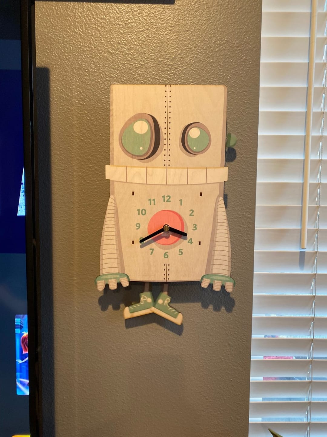 Customer photo review of Chuck the Robot Pendulum Clock