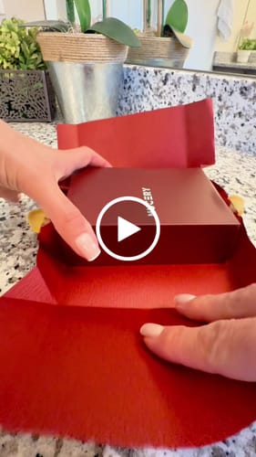 Customer video review of Tropical Dawn