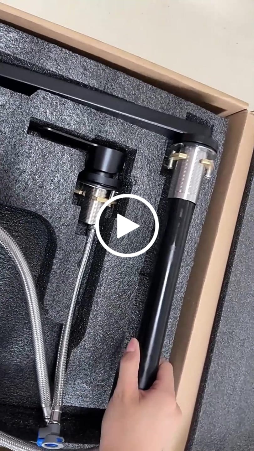 Customer video review of Torneira para Cozinha Invisível Cromada 360° Sible