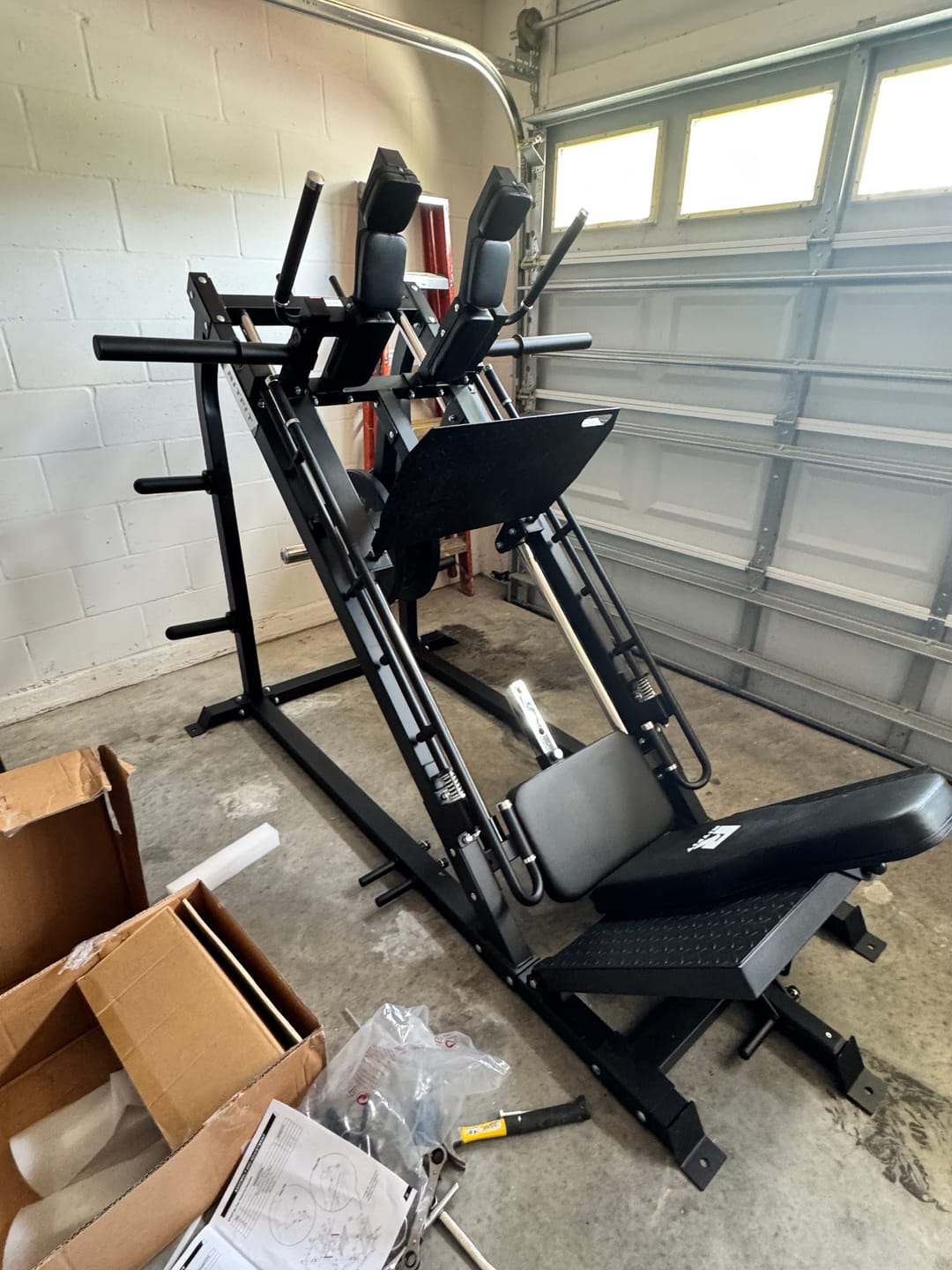 Customer photo review of RitFit GAZELLE PRO 3-In-1 Leg Press and Hack Squat Machine