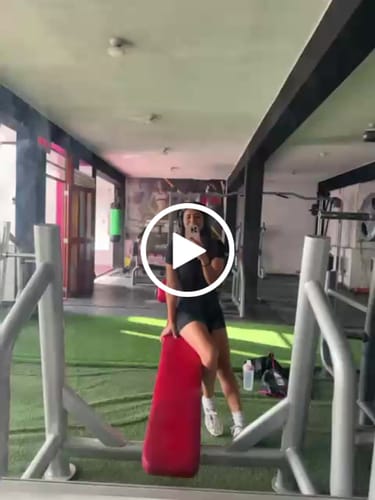 Customer video review of Sculpt Suit | Enterizo | Black