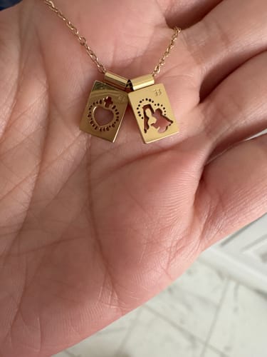 Customer photo review of MINI SCAPULAR Virgin and Sacred Heart