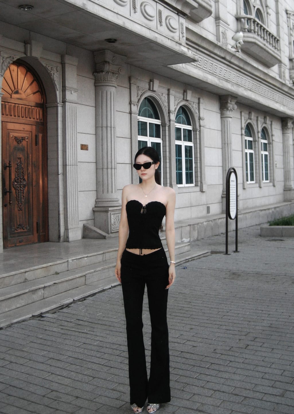 Customer photo review of ROVENTE Strapless Corset Top with Eyelet Lace Trim & Structured Fit