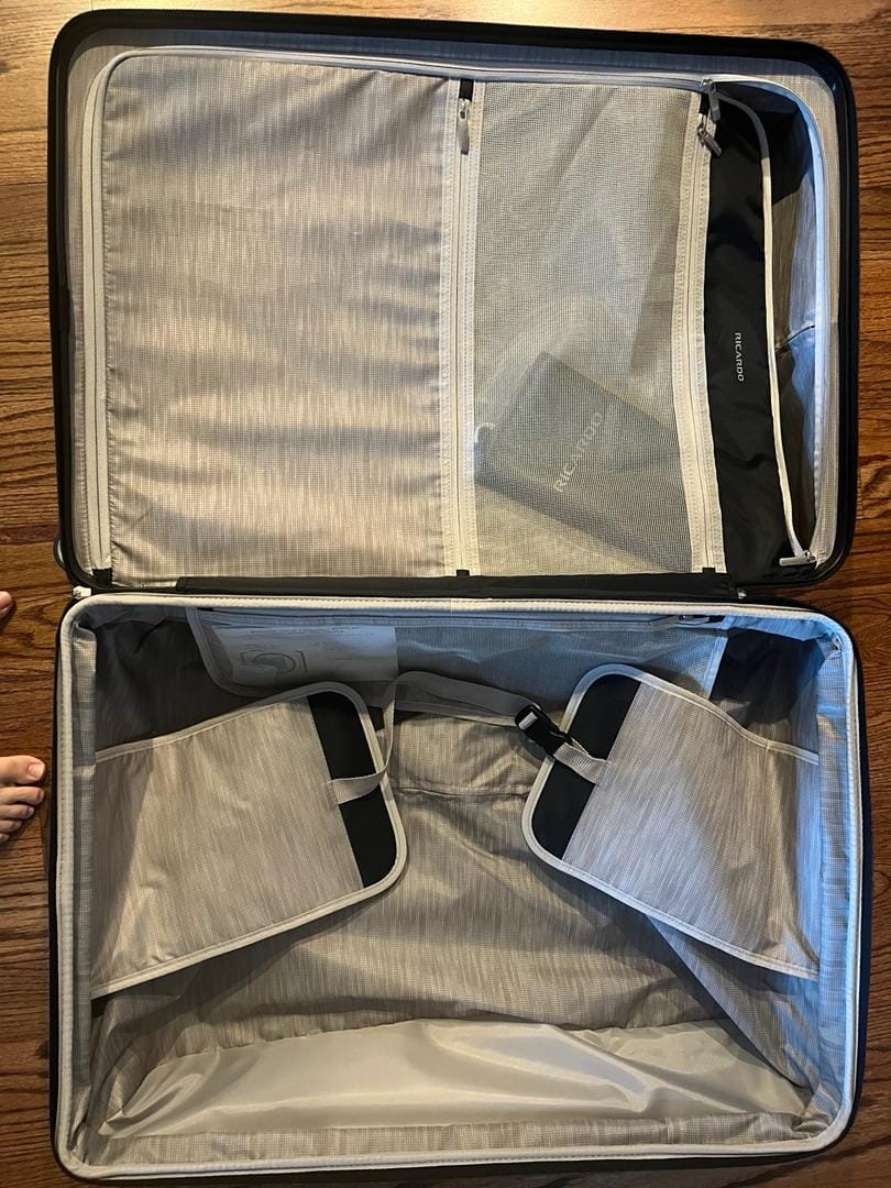 Customer photo review of Brentwood Hardside 29" Large Check-In Expandable Spinner