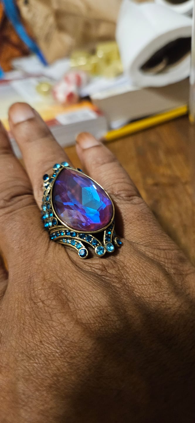 Customer photo review of HEIDI DAUS®"Make Some Waves" Crystal Statement Ring