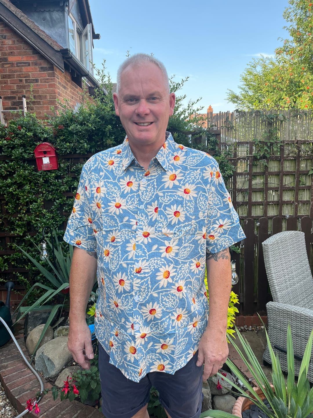 Customer photo review of Men's Retro Beach Hawaiian Cotton Holiday Button Up Blue Short Sleeve Floral Shirt