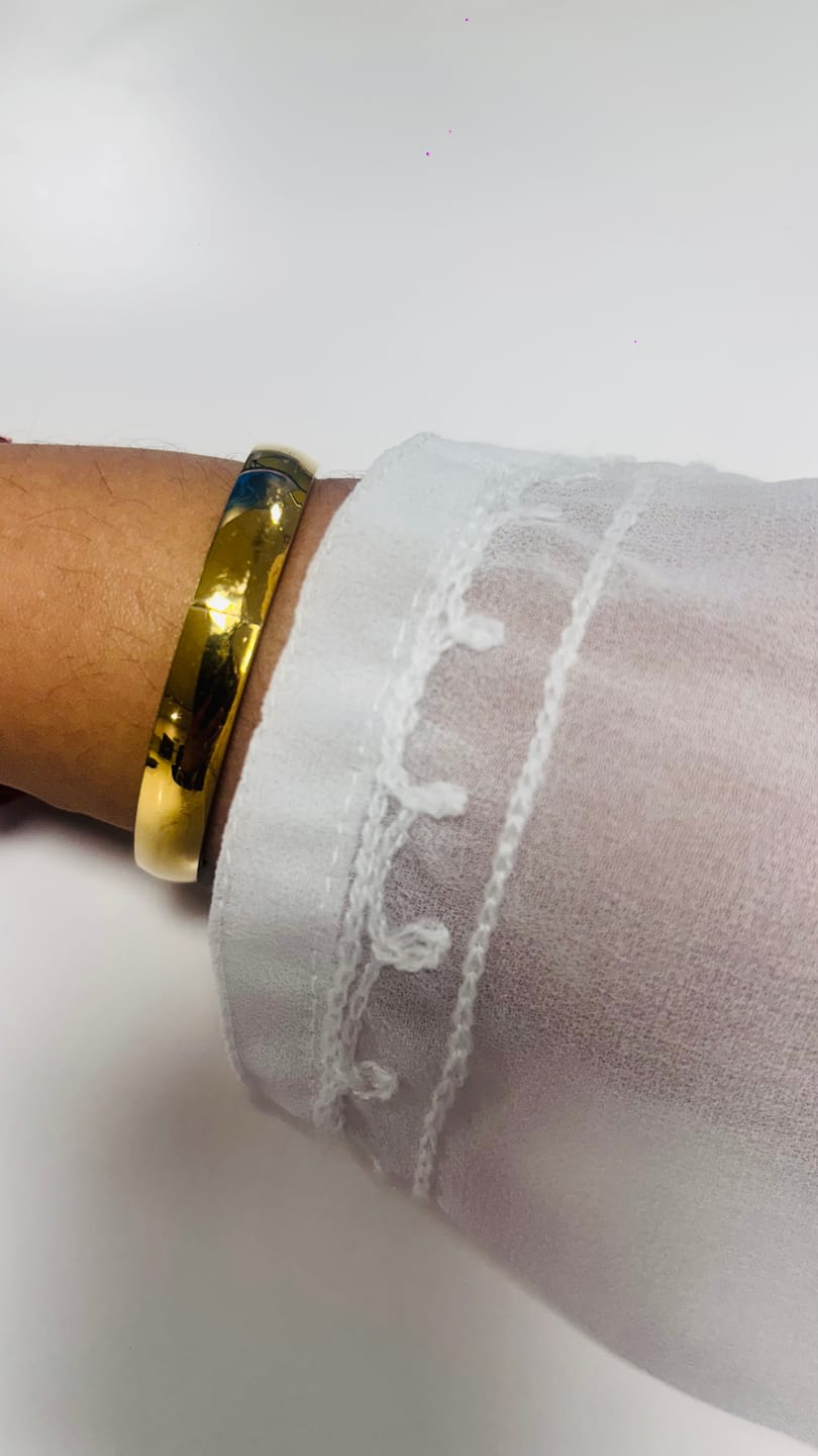 Customer photo review of Plain Gold Bangle Bracelet - 6 mm