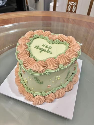 Customer photo review of holly