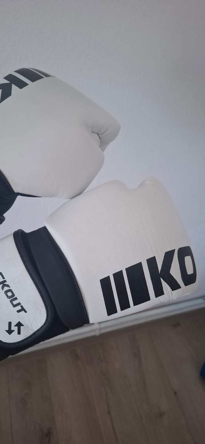 Customer photo review of Manusi Box Knockout Knocker
