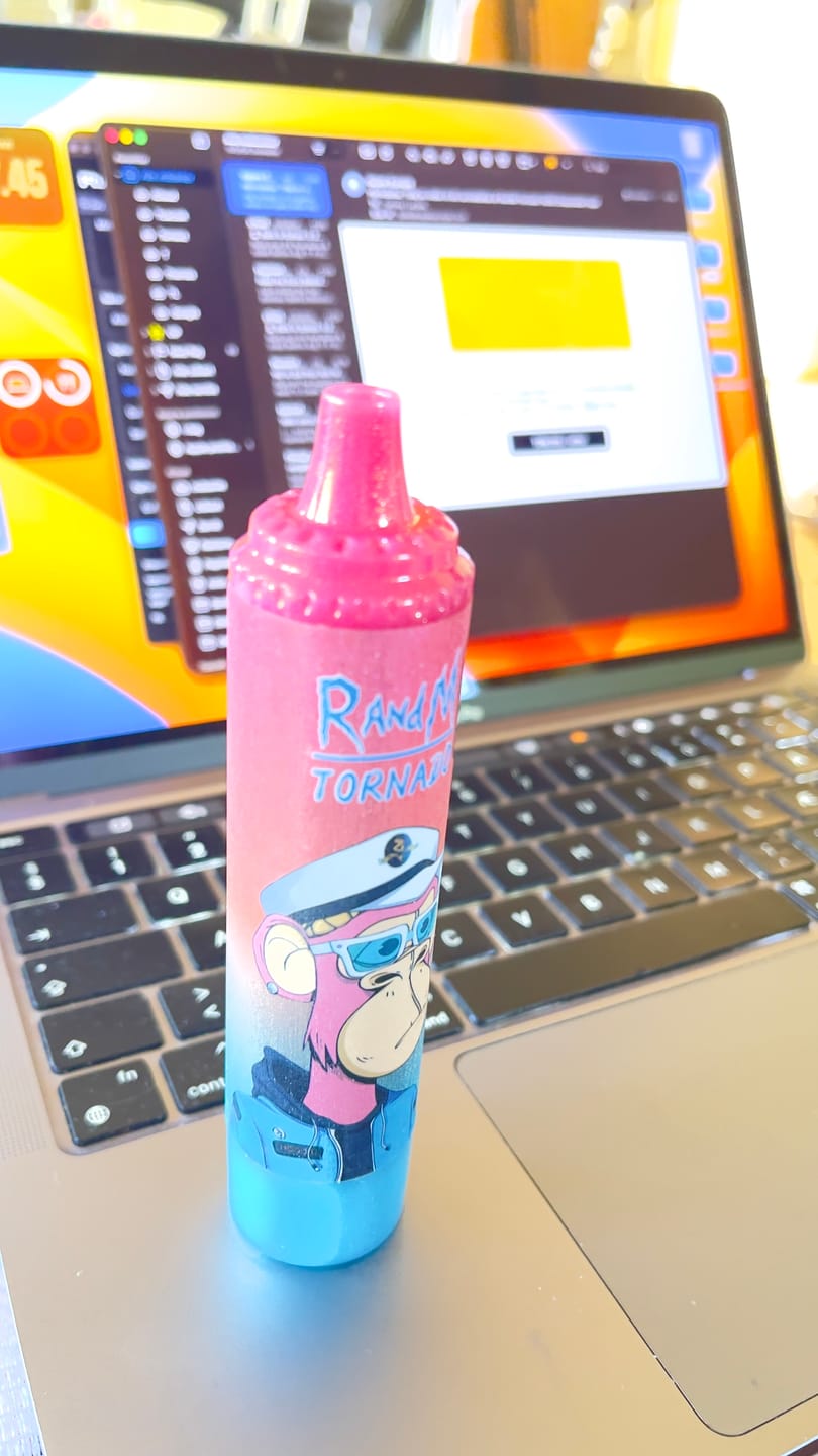 Customer photo review of RandM Tornado 15000 Disposable Vape